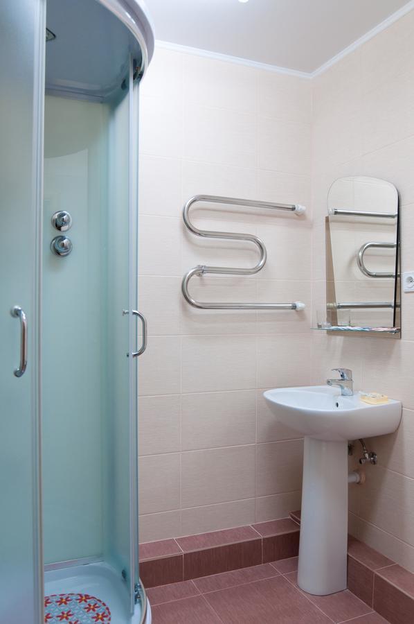Avenue Hotel Zaslawye Zewnętrze zdjęcie